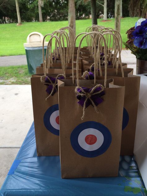 Brave goodie bags Archery Goody Bags, Brave Themed Food, Brave Party Ideas, Brave Movie Birthday Party, Merida Brave Birthday Party Invitations, Archery Birthday, Merida Birthday Party, Archery Party, Brave Birthday Party