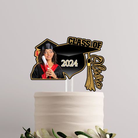 Graduation Cake Designs, Graduation Cake Topper, Graduation Cake Toppers, Dessert Spread, Graduation Parties, 3d Decor, Graduation Cake, Grad Photos, Class Of 2024