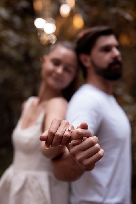 Engagement photo poses outdoor, engagement photo poses unique, creative engagement photos ideas, couple poses, engagement rings, engagement photos, engagement pictures, engagement pictures poses, engagement, pictures ideas Engagement Creative Photos, Engagement Photos Up Close, Photography Poses For Couples Simple, Couple Engagement Photography Poses, Drone Engagement Photos, Cute Engagement Photo Ideas, Engagement Photos Ideas Outdoor, Cute Proposal Pictures, Nature Couples Photoshoot