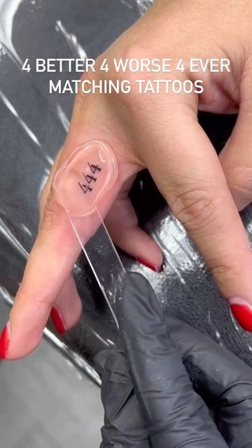 Tato Minimal, Small Matching Tattoos, Cute Couple Tattoos, Couples Tattoo Designs, 4 Tattoo, Bff Tattoos, Matching Couple Tattoos, Matching Tattoo, 1 Tattoo