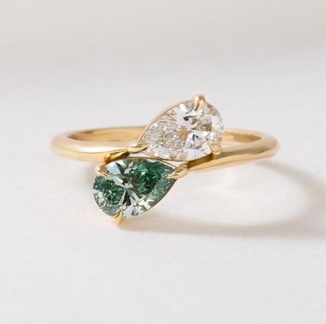 Yellow Gold Plated Two Stone Ring 2 CTW East West Pear Cut Green CZ Toi Moi Ring Alexandrite Solitaire Ring, Pear Shaped Stone Ring, Two Birthstone Engagement Rings, Double Gemstone Ring, 2 Stones Ring, Oval Wedding Ring Set Unique, Green Stone Engagement Rings, Two Gem Ring, Unique Engagement Rings Pear