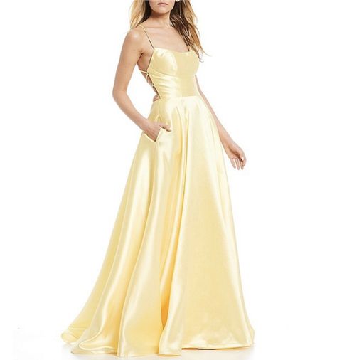 Tvd Fanfiction, Yule Ball Outfits, Yellow Pictures, Ball Outfits, Satin Ballgown, Princess Life, Yellow Prom, Sunflower Theme, Hufflepuff Pride