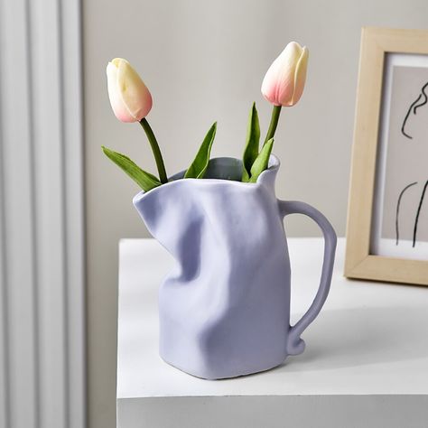 Paper Bag Design, Modern Style Decor, Cerámica Ideas, Jug Vase, Ceramic Jug, Unique Vases, Creative Home Decor, Keramik Vase, Modern Vase