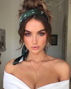 Makeup Recipes, Best Natural Makeup, Hair Cute, Beauty Make-up, Penteado Cabelo Curto, Bandana Hairstyles, Natural Makeup Looks, Headband Hairstyles, Scarf Hairstyles