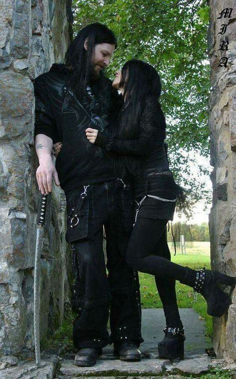 Goth Couples, Romance Goth, Goth Couple, Gothic Couple, Metalhead Guy, Goth Guys, Gothic Men, Drama Teacher, Gothic Romance