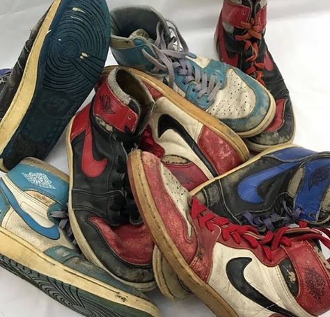 Rare look at a couple of original Air Jordan 1s from 1985! What's the oldest sneaker in your collection?   by @undercoverosh #sneakersmag #nike #airjordan #airjordan1 #vintagesneakers #retrosneakers #michaeljordan Miles Morales Aesthetic, Ben Reilly, Kubo And The Two Strings, Original Air Jordans, Air Jordan 1s, Steve Ditko, Kate Bishop, Jordan 1s, Miles Morales