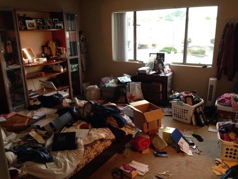 Trashed Room, Dirty Room Aesthetic, Unorganized Room, Something Between Us, Messy Bedroom, Messy Aesthetic, Dirty Room, Apocalypse World, Messy Room