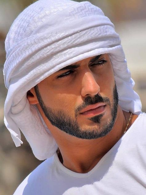 Lifting Weights Men, Muslim Beard, Omar Borkan, Middle Eastern Men, Arab Men Fashion, Beard Boy, Handsome Arab Men, Stylish Men Casual, Arab Men