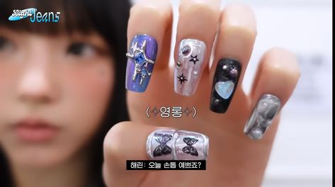 Newjeans Nails Kpop, Xg Nails Kpop, Newjeans Nail Art, Nwjns Nails, Newjeans Nails Designs, Koop Nails, Idol Nails Kpop, New Jeans Nails Kpop, K Pop Inspired Nails