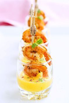 16 Easy and Delicious Appetizers for a Party Shrimp Tapas, Shooter Recipes, Mango Sauce, Wedding Appetizers, Elegant Appetizers, Tapas Recipes, Quick Appetizers, Snacks Für Party, Backyard Bbq