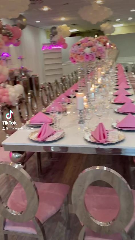 21st Birthday Dinner Decorations, 16 Birthday Brunch Ideas, Birthday Dinner Decoration Ideas, Birthday Brunch Set Up Ideas, 20th Birthday Dinner Ideas, Dess Dior Birthday Dinner, Venue Birthday Party, 21st Birthday Venue Ideas, Hall Party Ideas