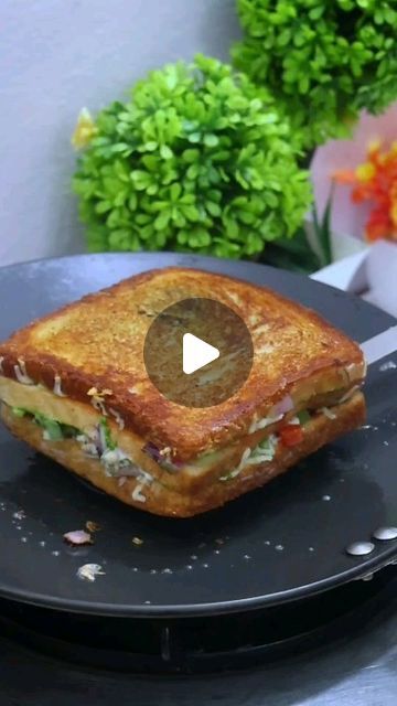 Indian Cooking Recipes Snacks, Veg Recipes Videos, Indian Sandwich Recipes, Tasty Snacks Recipes, Bread Sandwich Recipe Indian, Bread Sandwich Recipes, Sandwich Videos, Veg Sandwich Recipes, Sandwich Recipes Vegetarian