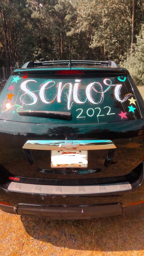 window car paint ideas for seniors Car Painting For Seniors, First Day Of Senior Year Car Paint, Senior Back Window Ideas, Car Window Decorating Ideas, Senior Car Marker Ideas, Senior Flag Ideas, Senior 2024 Car Paint, Car Markers Window Ideas Senior, Senior Car Drawing Ideas