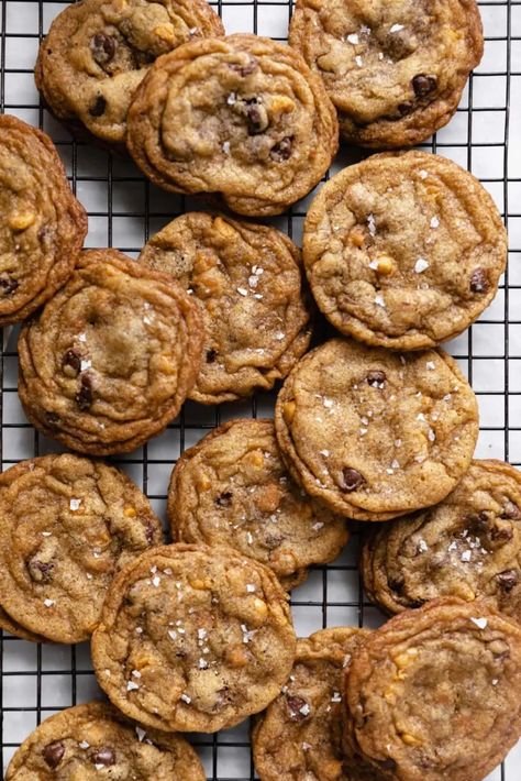 Chewy Browned Butter Butterscotch Chocolate Chip Cookies - Broma Bakery Recipes With Butterscotch Chips, Butterscotch Chocolate Chip Cookies, Chips And Chocolate, Butterscotch Cookies Recipes, Butterscotch Chip Cookies, Butterscotch Recipes, Cookie Recipes Chewy, Broma Bakery, Farmer Market