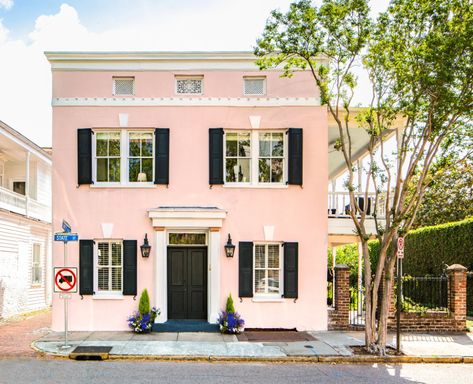 A Home in Charleston’s French Quarter - The New York Times Pink House Exterior, House Renos, Houses Architecture, Pink Paint Colors, Mansion Exterior, Half Bathrooms, Hotel Exterior, Exterior Inspiration, Exterior House Color