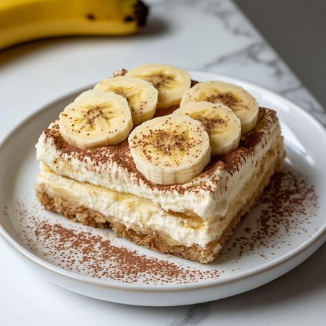 Banana Pudding Tiramisu - Yeyfood.com: Recipes, cooking tips, and kitchen hacks for home cooks of all levels Banana Pudding Tiramisu, Banana Tiramisu, Chocolate Tres Leches Cake, Cinnamon Bread Easy, Hacks For Home, Instant Banana Pudding, Banana Pudding Desserts, Tiramisu Cake, Coffee Cookies