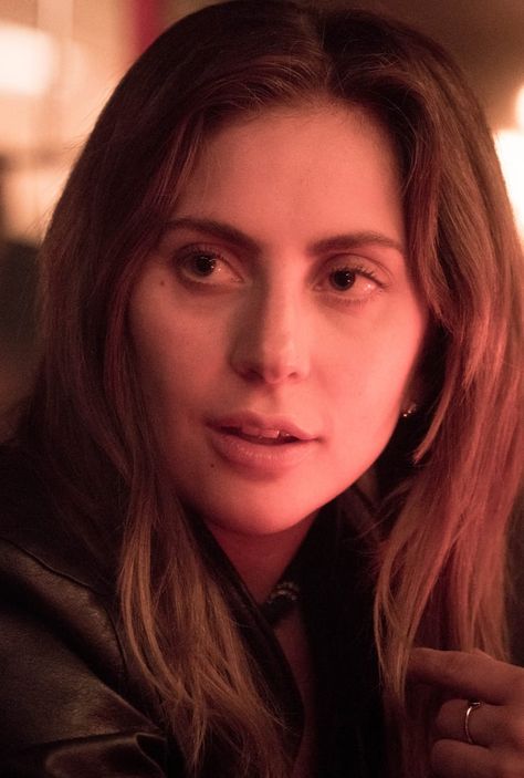 The True Story Behind Lady Gaga’s Final Performance in A Star Is Born Will Break Your Heart Lady Gaga Without Makeup, Pictures Of Lady Gaga, Joanne Lady Gaga, Gaga Makeup, Lady Gaga Makeup, Lady Gaga Photos, Harry Styles Hot, Lady Gaga Pictures, Andy Samberg