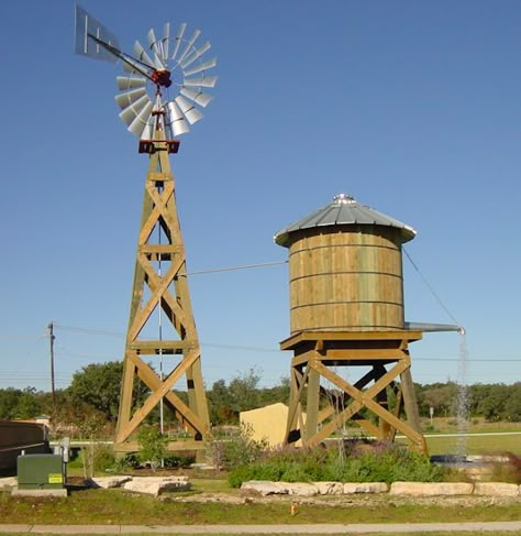 Windmill Drawing, Wooden Windmill, Farm Windmill, Greenhouse Design, Windmill Water, Wind Mills, Water Towers, Water Storage Tanks, Water Tanks