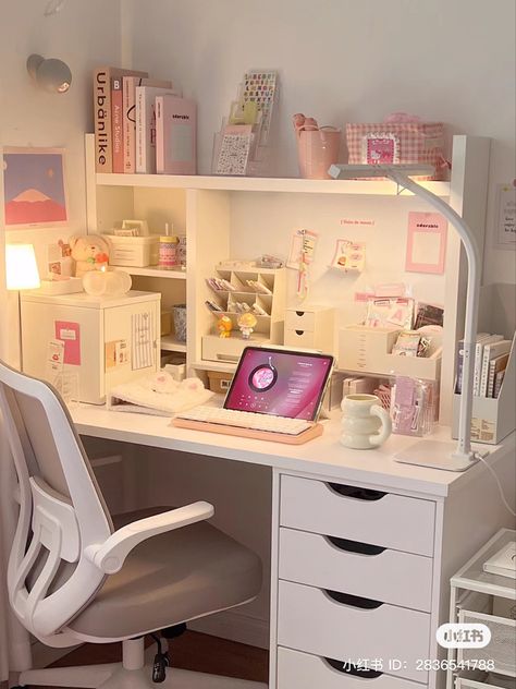 Kpop Desk, Room Things, Study Desk Decor, Desk Inspiration, White Desk, Room Redesign, Pinterest Room Decor, Study Room Decor, Desk Ideas