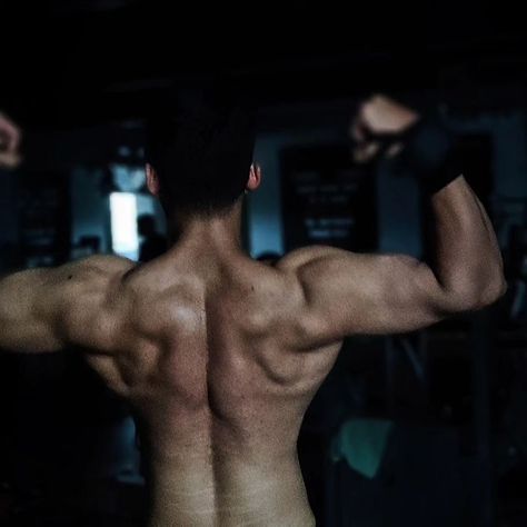 Back Maro Back to Back... 😈 . . . . . #backworkout #gymmotivation #consistency #fittness Cut Photo, Side Cuts, Back Workout, Gym Motivation, Gym, Quick Saves