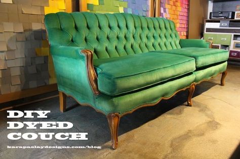 DIY Dyed Couch using Rit Dye, a blowdryer, and scotch guard Rit Dye Furniture, Painting Fabric Furniture, Antiquing Furniture Diy, Mini Couch, Diy Dye, Couch Diy, Green Couch, Diy Couch, Furniture Rehab