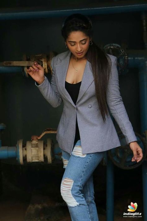 Masoom Shankar, Anu Emmanuel, Amala Paul, Music Director, Telugu Movies, Movie Reviews, Actress Photos, Latest News, Long Sleeve Blouse