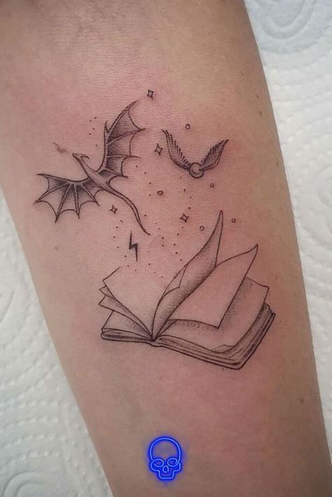 210+ Book Tattoo Designs For Literature Lovers (2022) - TattoosBoyGirl Thestral Tattoo, Harry Tattoos, Realistisches Tattoo, Citate Harry Potter, Hp Tattoo, Bookish Tattoos, Tato Henna, Muster Tattoos, Inspiration Tattoos