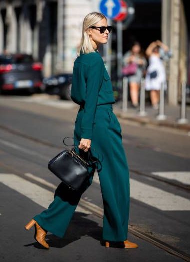 Green Monochrome, 2020 Street Style, Monochromatic Fashion, 2024 Color, Winter Outfit Inspiration, Paris Outfits, September 19, The Best Street Style, Best Street Style