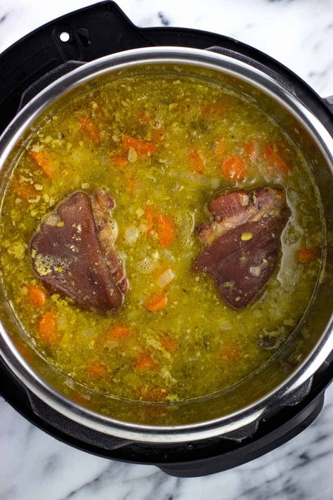 Instant Pot Split Pea Soup Insta Pot Split Pea Soup Recipes, Instant Pot Green Pea Soup, Split Pea Soup Instant Pot Ham Hock, Split Pea And Ham Soup Instant Pot, Instant Pot Split Pea Soup With Ham Bone, Green Split Peas Recipes Instant Pot, Instant Pot Split Pea And Ham Soup, Green Pea Soup Recipe, Instant Pot Pea Soup