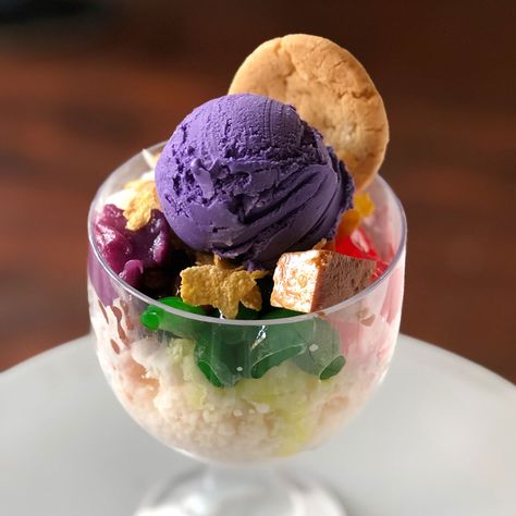 Cebu Debuts in Chicago with Regional Filipino Cuisine and Next-Level Halo-Halo | The new restaurant highlights Cebuano cooking’s Chinese and Spanish influences. Halo Halo Dessert, Frosting Recipes Easy, Filipino Cuisine, Colorful Desserts, Dessert Photography, Halo Halo, Filipino Desserts, Inspo Pics, The Windy City