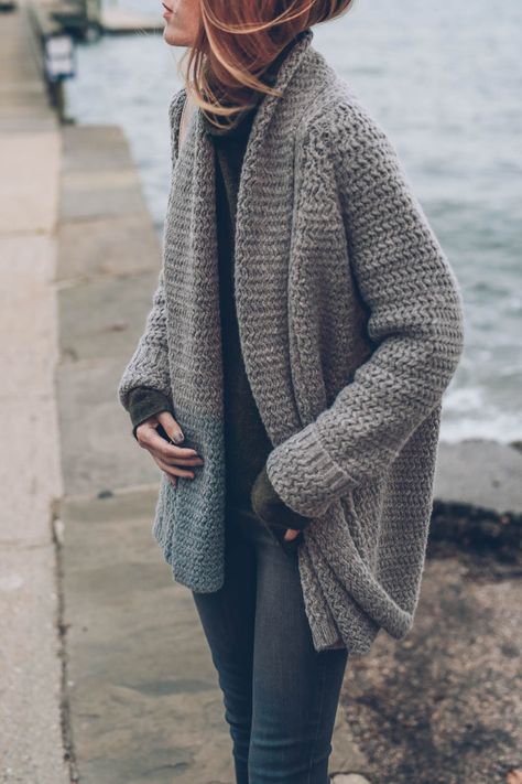 Layering a funnel neck sweater and chunky knit cardigan creates a stylishly warm look. Batwing Cardigan, Bridget Bardot, Pullover Outfit, Sweater Layering, Chunky Knit Cardigan, Outfit Trends, Chunky Knits Sweater, 가을 패션, Fall Sweaters