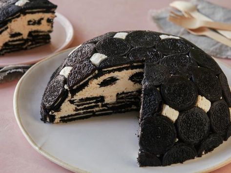 Oreo Bomb, Dessert To Make, Bombe Recipe, Chocolate Lava Cake, Chocolate Sandwich, Chocolate Sandwich Cookies, Oreo Cake, Brownie Cake, Desserts To Make