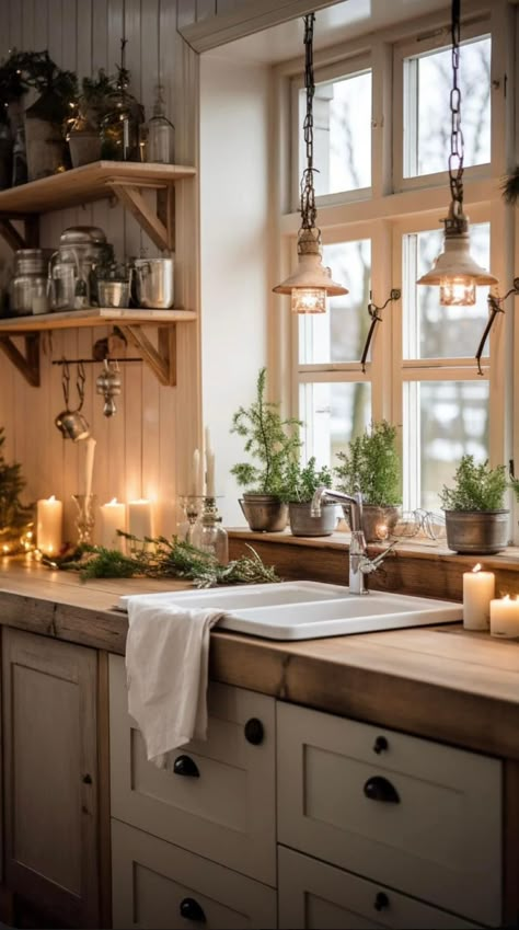 Country Romance Kitchen, Rustic Farm Kitchen Ideas, Cottage Kitchen Inspiration, English Cottage Kitchens, Cottage Kitchen Design, Dream Kitchens Design, Farmhouse Kitchen Design, Cottage Kitchens, French Country Kitchen