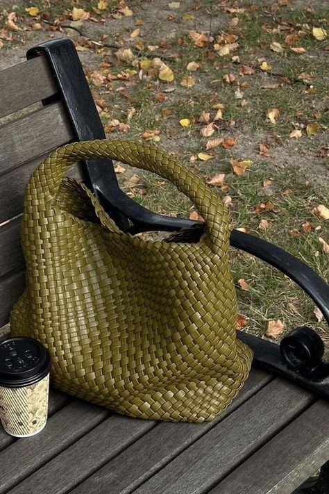 Braided Leather Bag, Olive Bag Outfit, Olive Green Bag Outfit, Olive Color Aesthetic, Green Bag Aesthetic, Woven Bag Outfit, Pilates Aesthetics, Olive Green Aesthetic, Olive Aesthetic