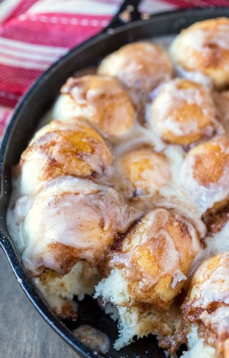 Cinnamon Roll Bites Recipe, Cinnamon Roll Filling, Cinnamon Roll Bites, Cinnamon Bites, Quick Cinnamon Rolls, Bread Bites, Cinnamon Pull Apart Bread, Cinnamon Roll Recipe Homemade, Cinnamon Recipes