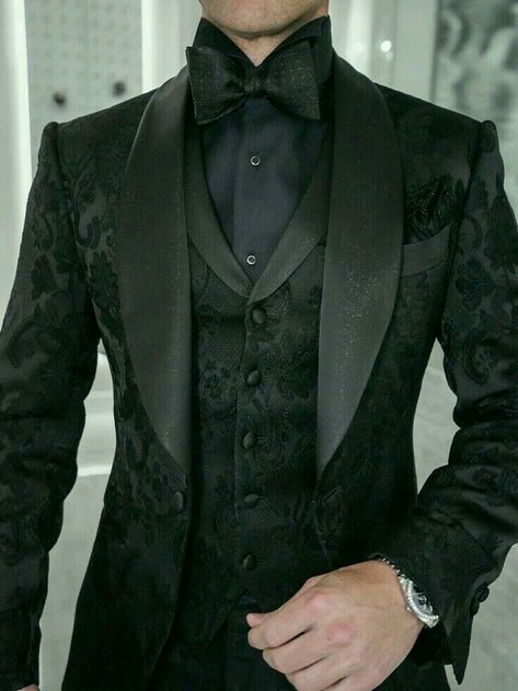 Unique Prom Outfits For Guys, Masquerade Outfit Men, Black Wedding Dress Wedding, White Wedding Outfit, Masquerade Suit, Black Prom Suits, Fashion For Men Over 40, Prom Outfits For Guys, Wedding Guest Outfit Ideas