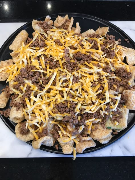 Keto Nachos Recipe Pork Rinds, Carnivore Nachos, Carnival Diet, Carnivor Recipes, Pork Rind Nachos, Carnivore Dinner, Keto Pork Rinds, Carnivore Ideas, Low Carb Nachos