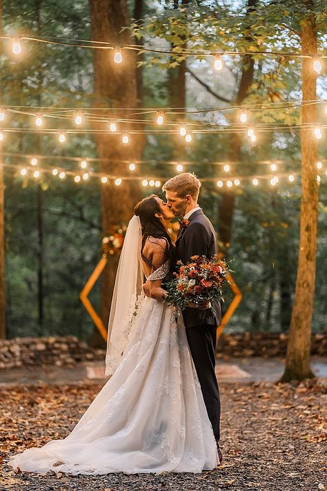 Oakleaf Cottage Wedding, Vibrant Photography, Pensacola Wedding, Beautiful Fall Wedding, Chattanooga Wedding, Cottage Wedding, Rainy Wedding, Multicultural Wedding, Wedding Film