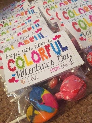 DIY Melted Crayon Valentines - Views From a Step Stool Melted Crayon Heart, Homemade Crayons, Toddler Crayons, Crayon Valentines, Monster Valentines, Crayon Gifts, Diy Crayons, February Ideas, Crayon Heart