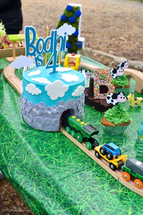 Cupcake Train Birthday, Train Track Birthday Cake, Chocolate Train Cake, Trains Birthday Cake, Train Theme Birthday Party Cake, Lego Train Cake, Thomas The Train Smash Cake, 2nd Birthday Train Cake, Train Birthday Cake Ideas