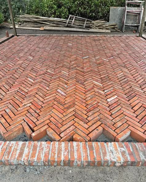 Herringbone Brick Pavers Patio, Herringbone Clay Pavers, Klompie Brick Paving, Brick Walled Garden, Brick Paver Patterns, Herringbone Pavers, Red Brick Paving, Brick Paver Driveway, Brick Wall Gardens