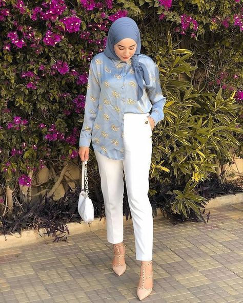 Office Wear 2023, Office Hijab, Ramadan Outfit, Classic Work Outfits, Office Wear Dresses, Hijab Inspiration, Mode Kimono, Frock Fashion, Muslim Style