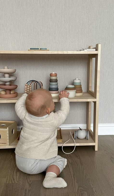 Zara Home Nursery, Beige Mom, Minimalist Kids Room, Minimal Baby, Vintage Kids Room, Baby Staff, Baby Aesthetic, Mom Aesthetic, Boy Girl Twins