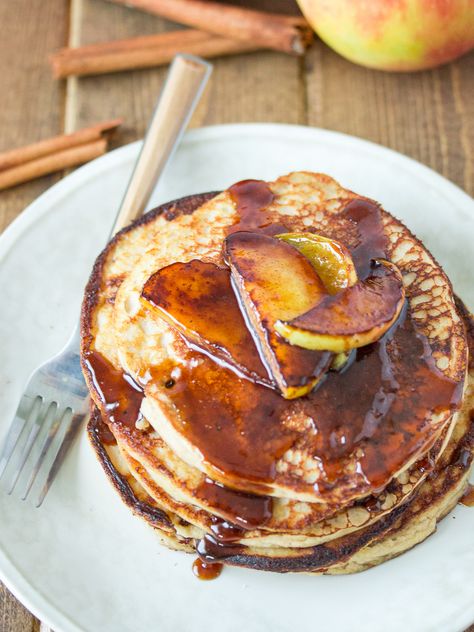 With nearly 16 grams of protein per pancake, these Apple Protein Pancakes are a delicious addition to your weight loss or fitness goals. Easy Protein Powder Recipes, Pot Pie Soup Recipe, Pancake Shapes, Collagen Recipes, Best Protein Powder, Balanced Breakfast, Protein Powder Recipes, Vital Proteins, Powder Recipe