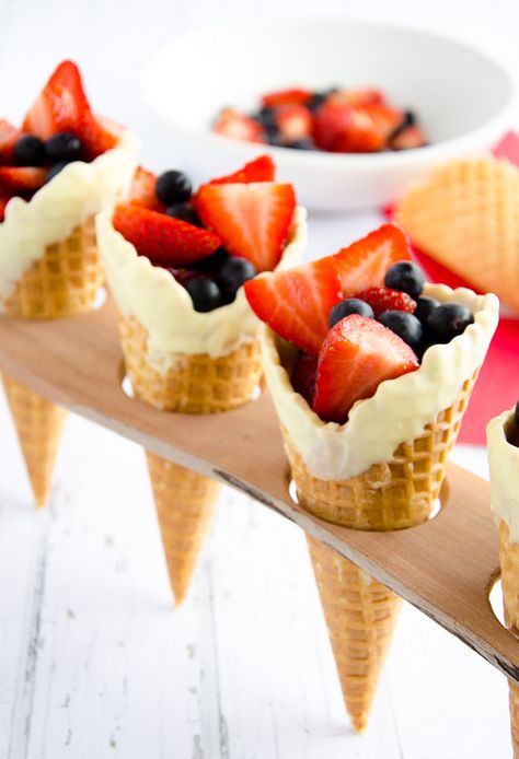 Red white and blue fun fruit cones a simple food idea or dessert idea for kids on the fourth of July Dessert Ideas For Kids, Fruit Cones, 4th July Food, Fun Fruit, Kids Cooking Recipes, Fourth Of July Food, Simple Food, Easy Meals For Kids, How To Cook Rice