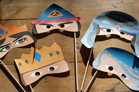 Printable Purim Masks for Kids - this would be a great class participantion for story time!!!! Purim Crafts, Esther Bible, Jewish Crafts, Masks For Kids, Bible Story Crafts, Preschool Bible, Yom Kippur, Bible Crafts For Kids, Vbs Crafts