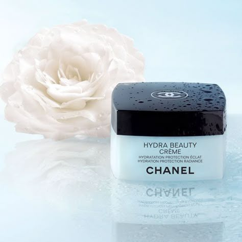 Chanel Face Cream, Chanel Moisturizer, Chanel Hydra Beauty Creme, Chanel Skincare, Facial Peels, Chanel Products, Chanel Hydra Beauty, Night Skin Care, Luxury Skin Care