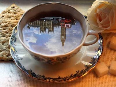 Having a cup of tea in London... Tea In London, London Tea, Big Ben London, Cuppa Tea, The Reflection, Foto Tips, A Cup Of Tea, London Calling, My Cup Of Tea