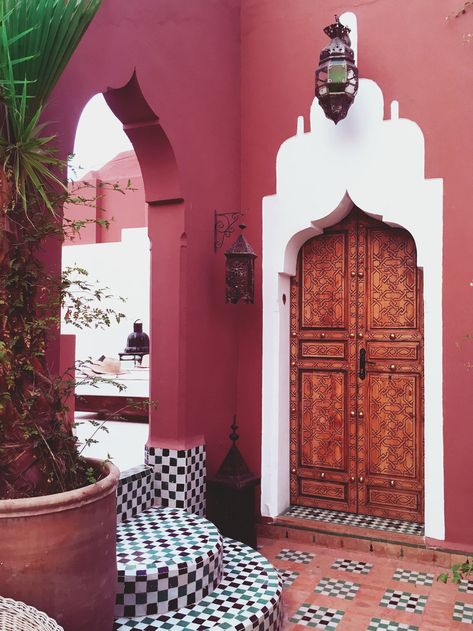 Morocco House, Morocco Home, Morocco Hotel, Riad Marrakech, Moorish Design, Morocco Style, Cafe Concept, Moroccan Homes, Marrakech Morocco