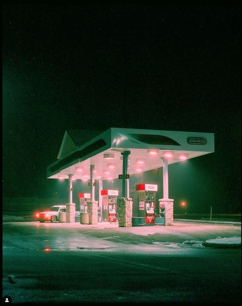 Photography At Night, Nostalgia Photography, Environment Photography, Phillips 66, Lighting Photography, Old Gas Stations, Country Song, Gas Stations, Shoot Film